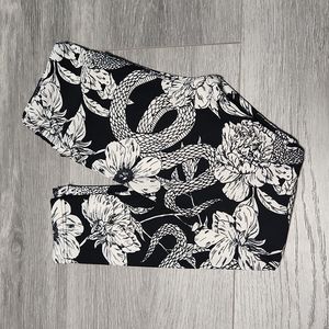 LuLaRoe S/M leggings